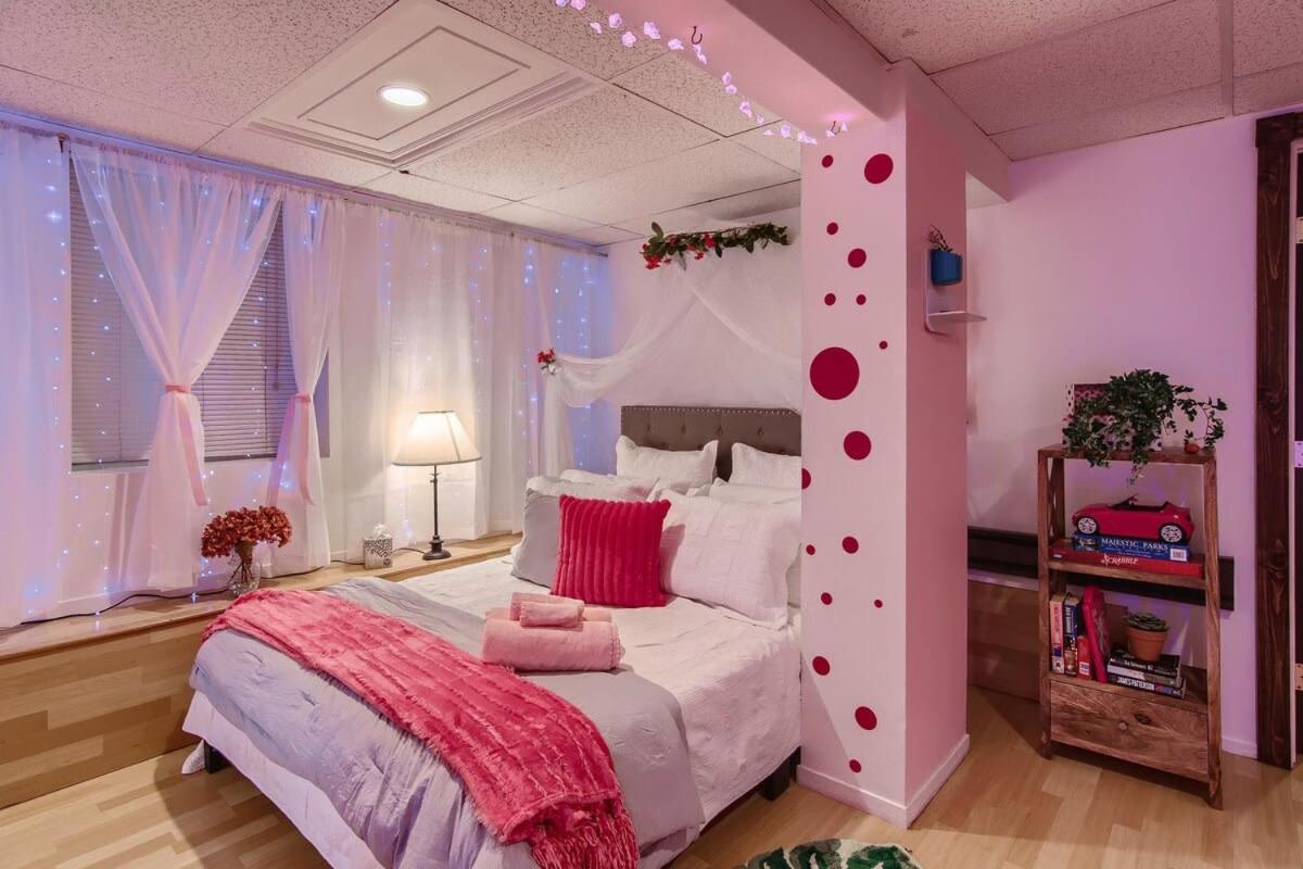 Barbie'S Dream Apt In The City Сакраменто Екстериор снимка